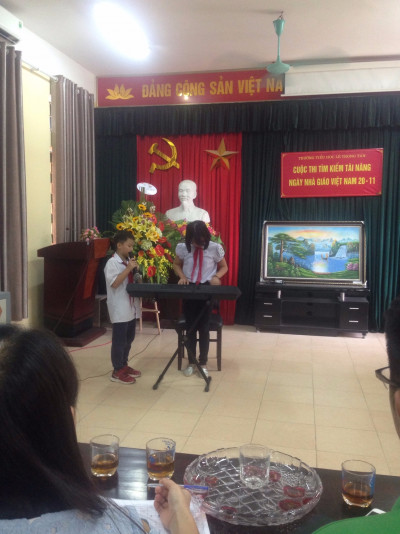 Cuộc thi Tìm kiếm tài năng ở TH Lê Trọng Tấn chào mừng 20/11