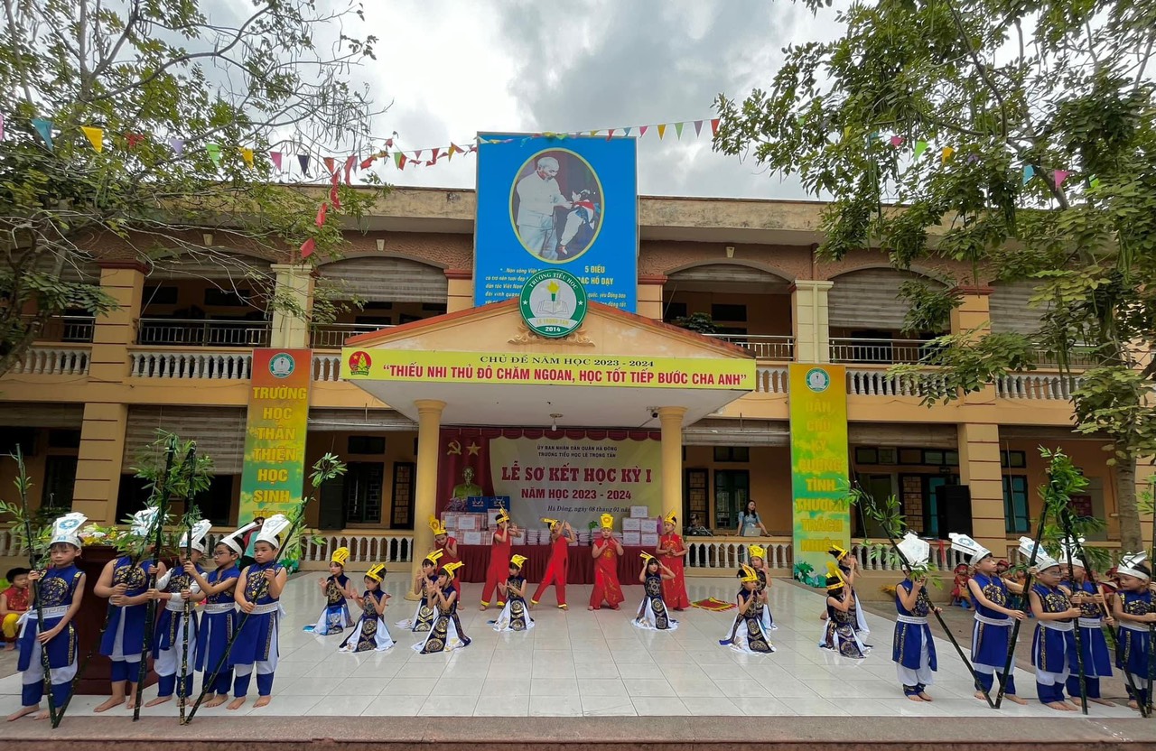 z5061247866694 48771a7d105923a3a71e5f3e4b22113a